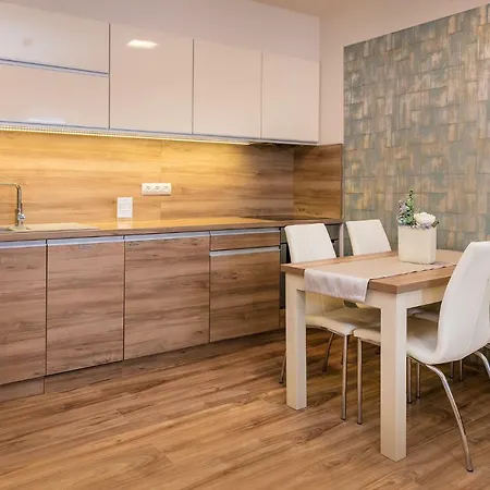 Foter Rezidencia 3 Apartment Gyor Exterior photo